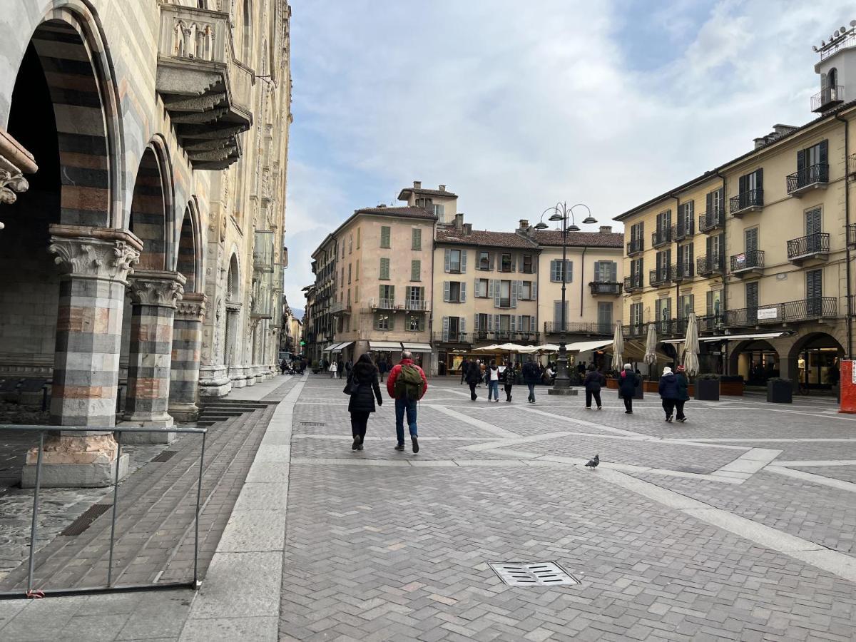 Appartamento Nel Centro Di 코모 외부 사진